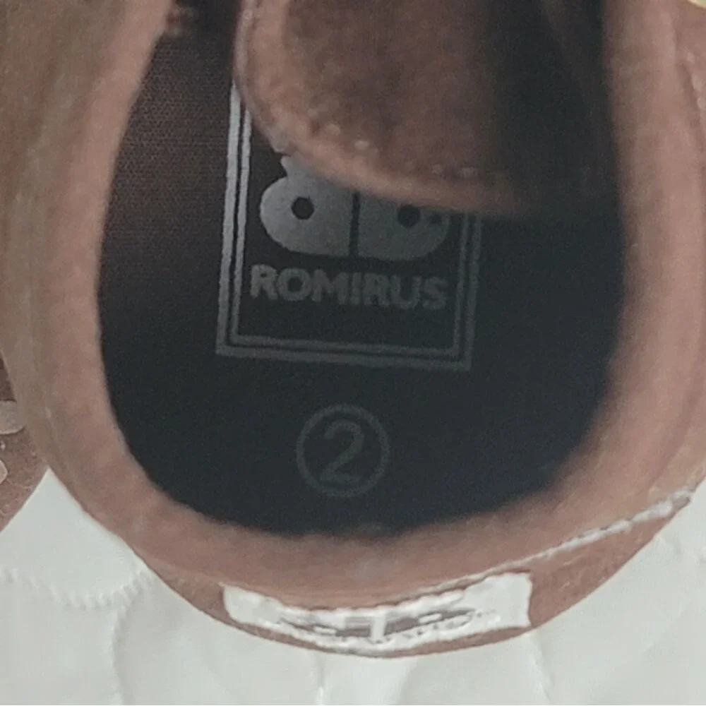 Romirus High Top Crib Baby Shoes Brown Size 2